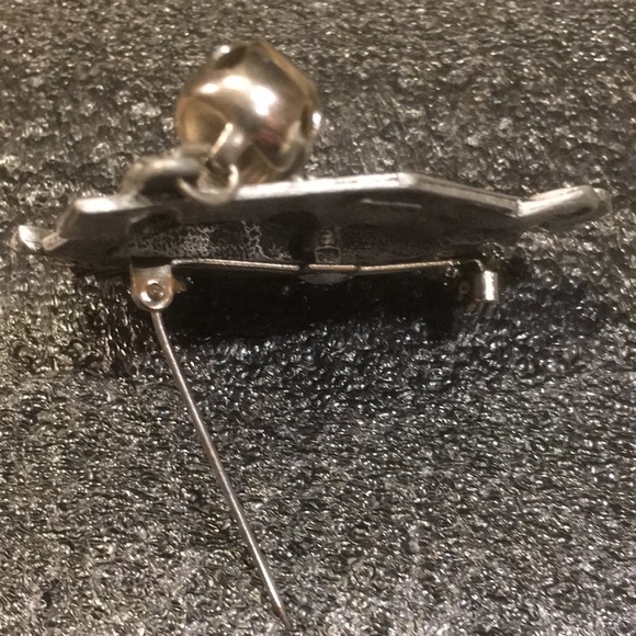 Vintage JJ Jonette Cat in Gift Box Playing with Bell Pewter Pin Brooch - Picture 11 of 12